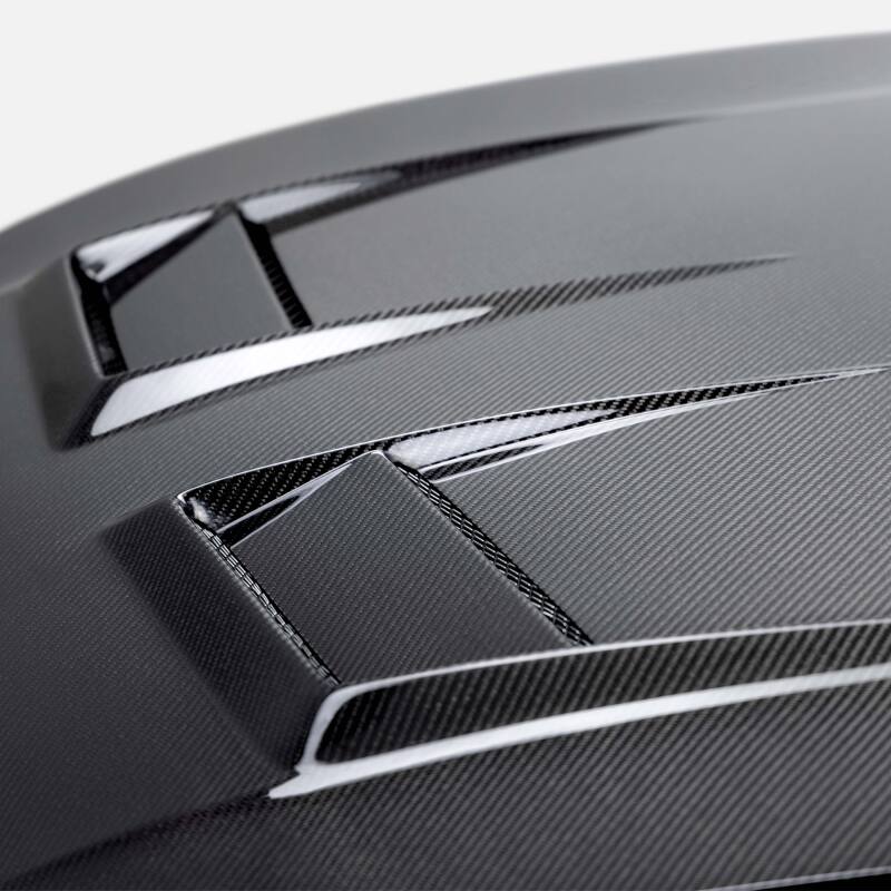 Seibon 2022-2023 Volkswagen Golf GTI/R DV-Style Carbon Fiber Hood