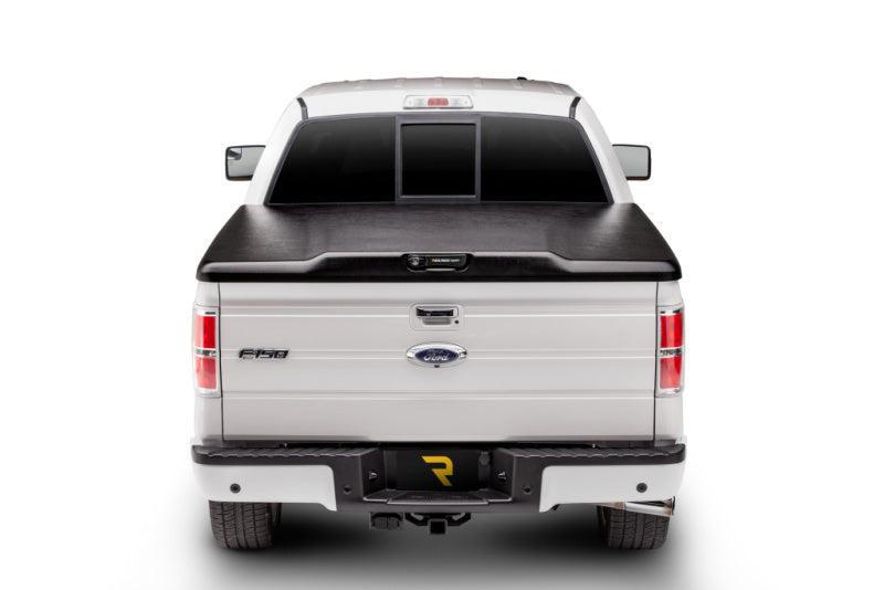 UnderCover 14-18 Chevy Silverado 1500 (19 Legacy) 6.5 ft Elite Bed Cover - Black Textured