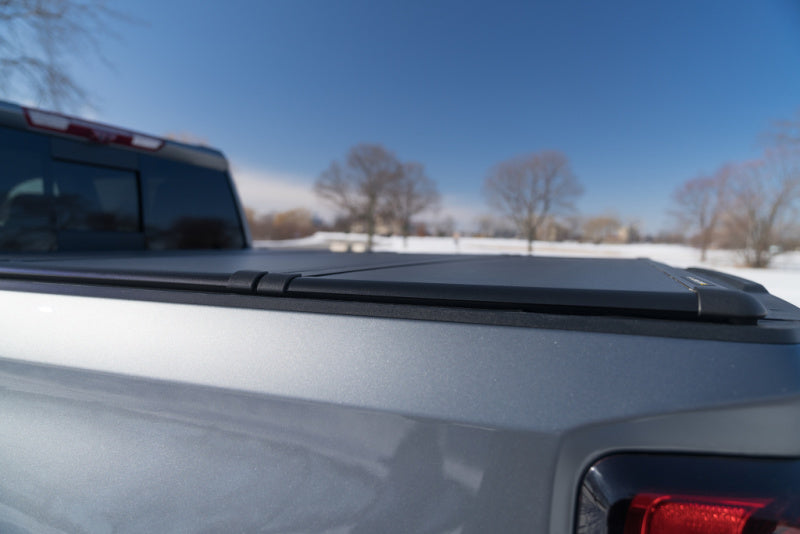 UnderCover 19-21 Ram 1500 6.4ft (Does not fit Rambox) Triad Bed Cover
