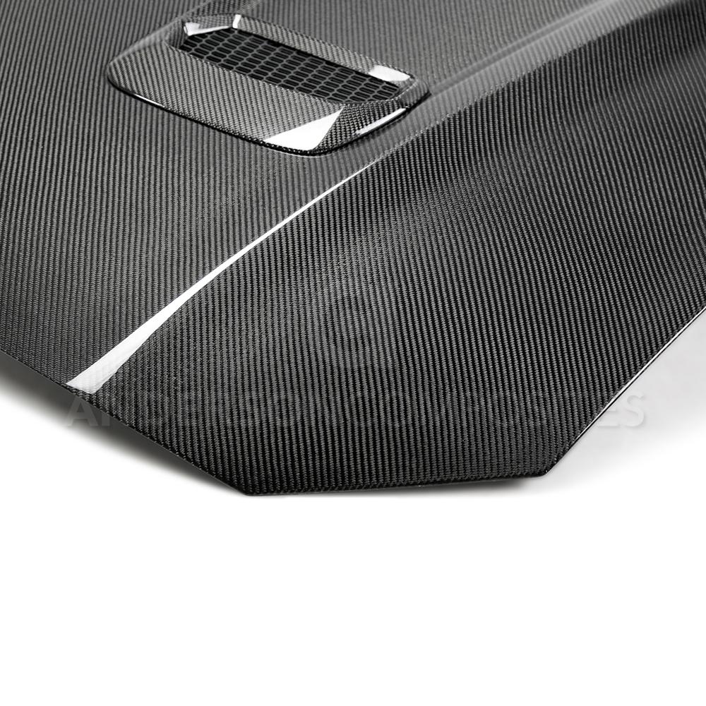 2018-2020 FORD MUSTANG TYPE-OE DOUBLE SIDED CARBON FIBER HOOD