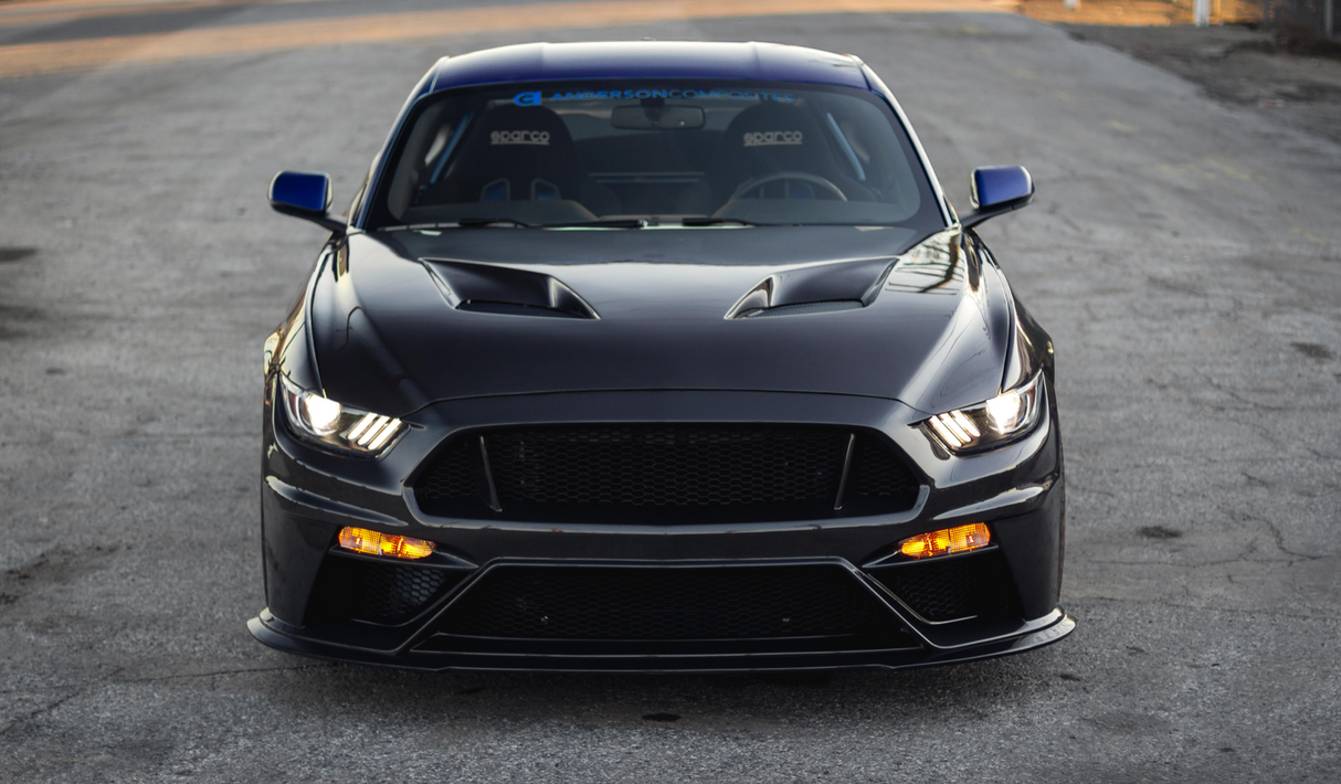 2015 - 2017 MUSTANG DOUBLE SIDED CARBON FIBER TYPE-TT (FORD GT STYLE) HOOD