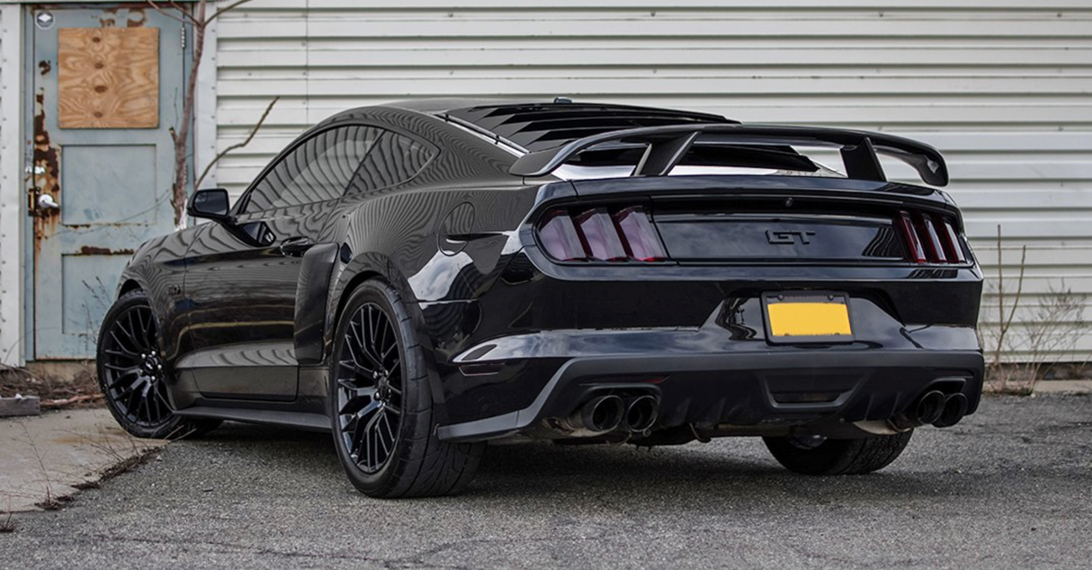 2015 - 2020 MUSTANG FIBERGLASS TYPE-AT REAR SPOILER