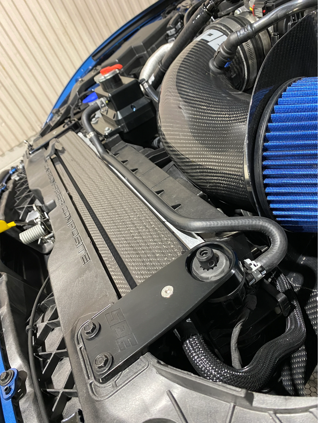 SPE 16-22 MUSTANG SHELBY GT350 / GT500 CARBON FIBER BILLET RADIATOR MOUNT KIT