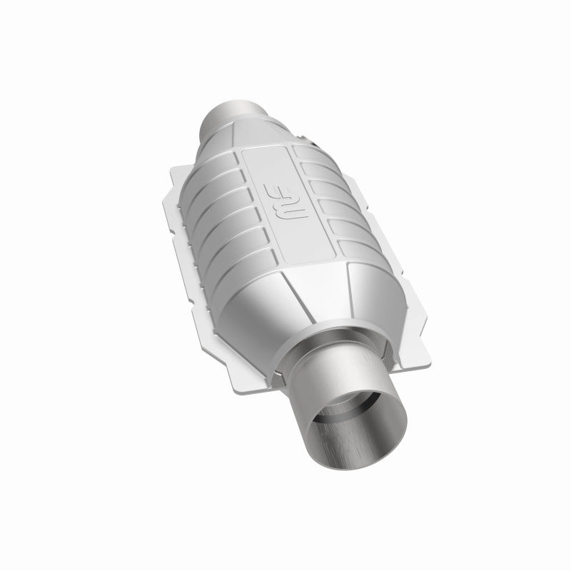 MagnaFlow Universal Catalytic Converter 3in In/Out Center/Center Oval w/ 02 Sensor