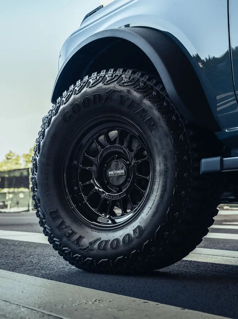 Method MR318 17x8.5 0mm Offset 6x5.5 106.25mm CB - Gloss Black Method MR318 17x8.5 0mm Offset 6x5.5 106.25mm CB - Gloss Black