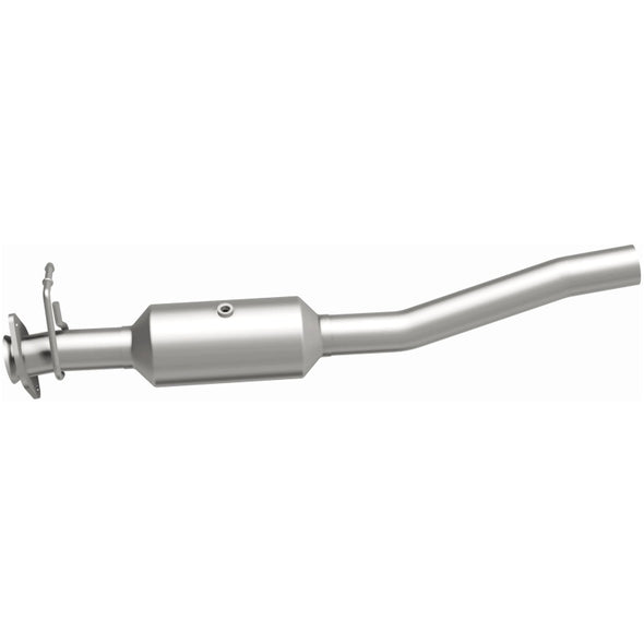 MagnaFlow 16-19 Ford F-53 V10 6.8L Underbody Direct-Fit Catalytic Converter