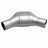 MagnaFlow Universal Catalytic Converter 2.50inch Angled In/Out FED