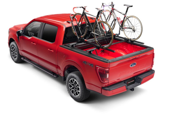 Roll-N-Lock 20-22 Chevrolet Silverado 2500-3500 (82.2in. Bed) E-Series XT Retractable Tonneau Cover