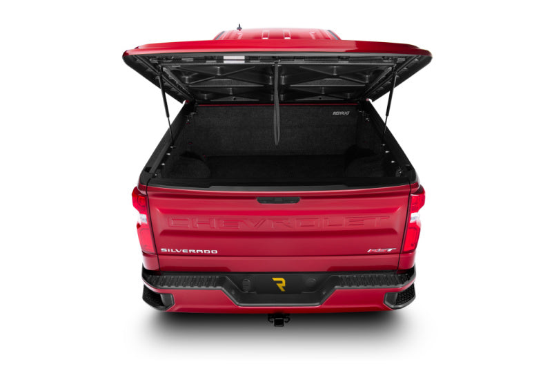 UnderCover 19-20 Chevy Silverado 1500 6.5ft Lux Bed Cover - Pull Me Over Red