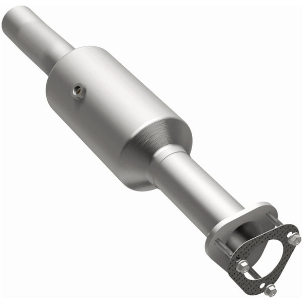 MagnaFlow 16-19 Ford E-450 Super Duty Base V10 6.8L Underbody Direct-Fit Catalytic Converter