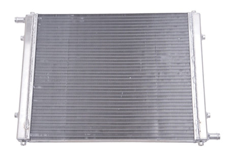Edelbrock Heat Exchanger Single Pass Single Row 31 000 Btu/Hr 22In W X 16 5In H X 1 5In D Black