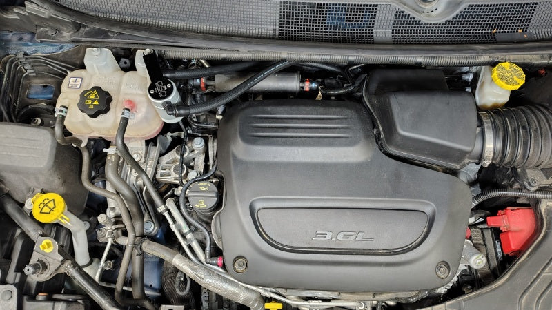 J&L 17-25 Chrysler Pacifica/20-25 Chrysler Voyager Oil Separator PCV Side - Clear Anodized