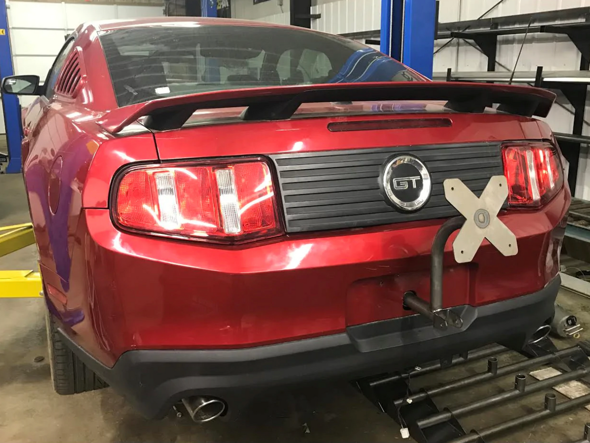 Motion Raceworks 200514 Mustang S197 Parachute Mount 14140 Coyote